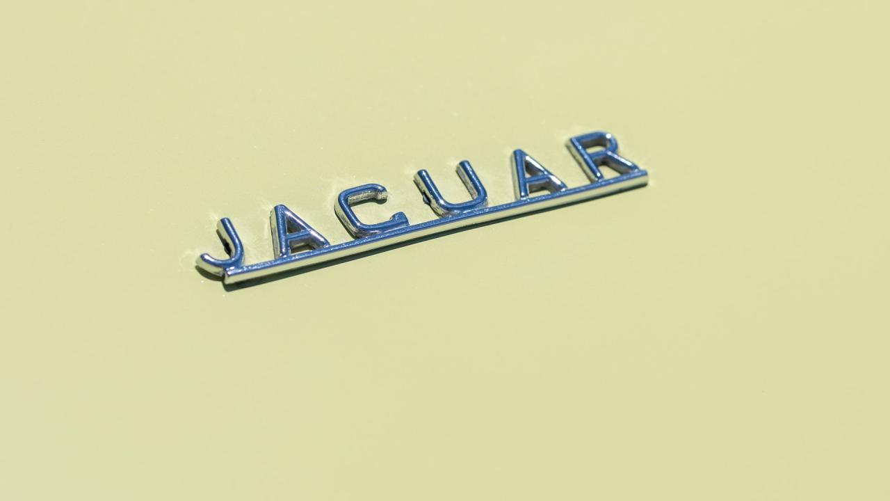 1963 Jaguar E-Type Series 1 3.8 Roadster