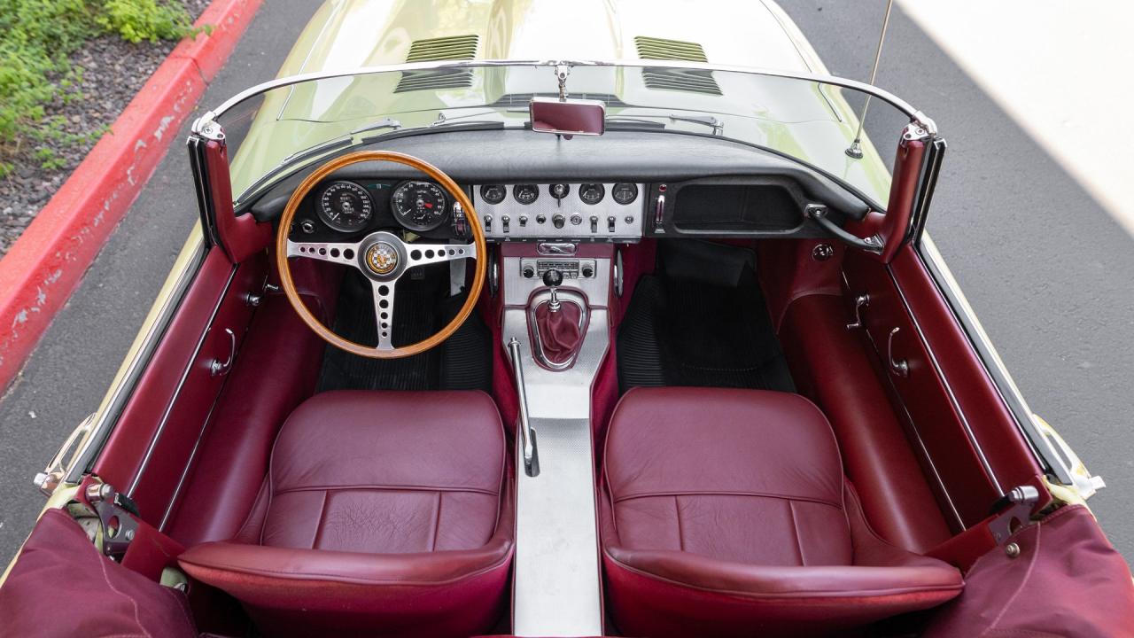1963 Jaguar E-Type Series 1 3.8 Roadster