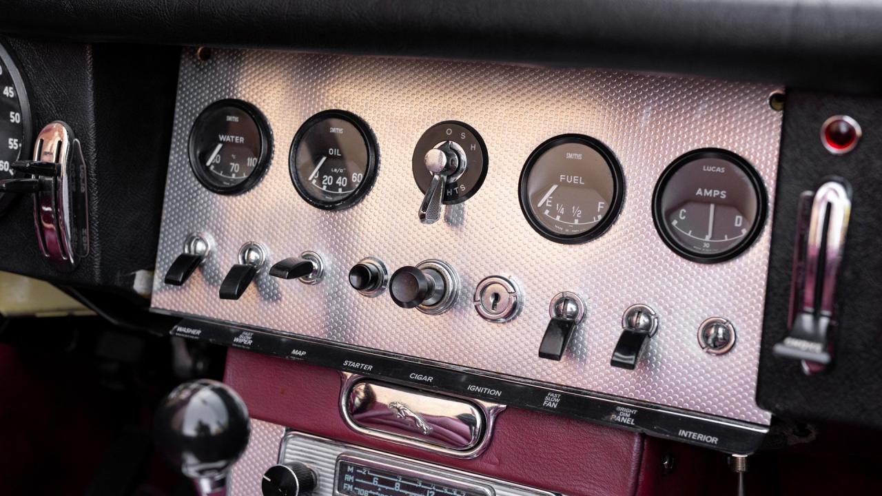 1963 Jaguar E-Type Series 1 3.8 Roadster