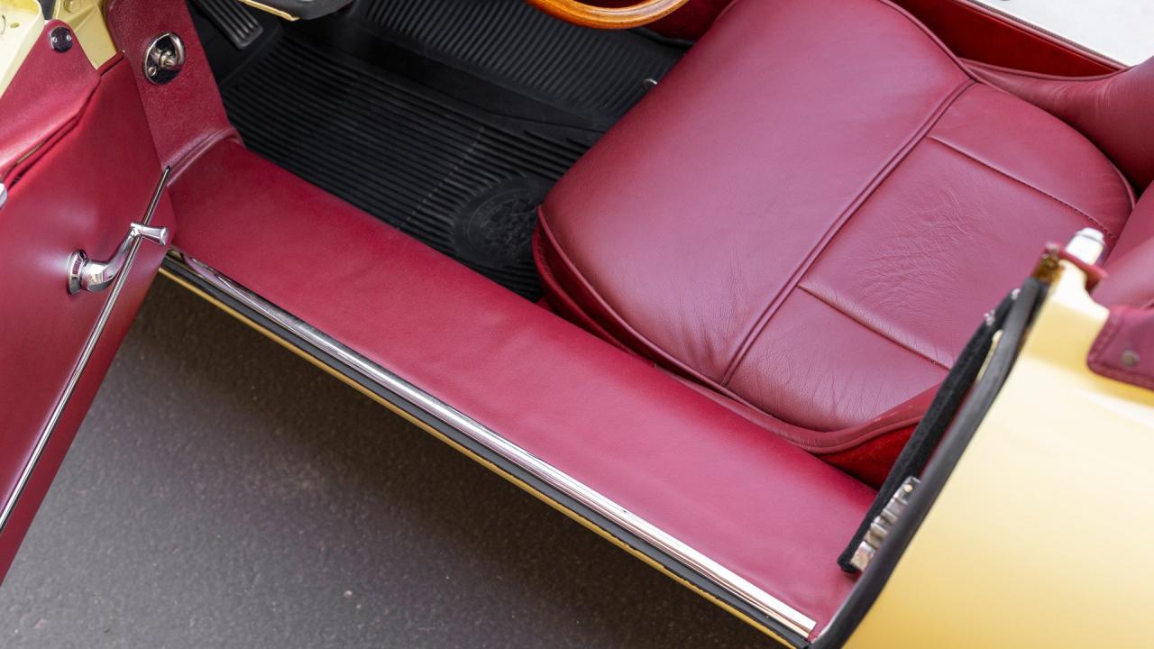 1963 Jaguar E-Type Series 1 3.8 Roadster