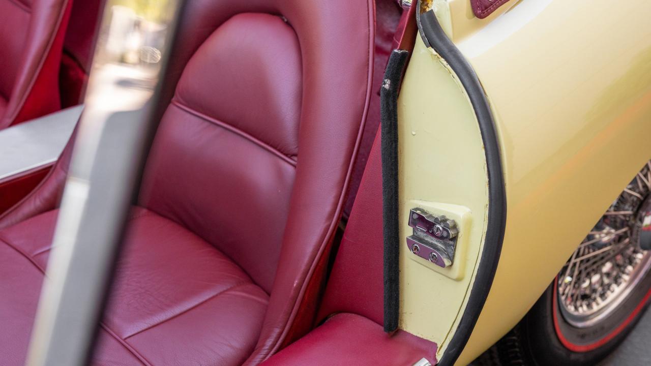 1963 Jaguar E-Type Series 1 3.8 Roadster