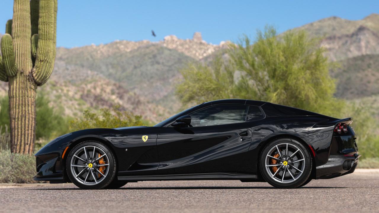2022 Ferrari 812 GTS