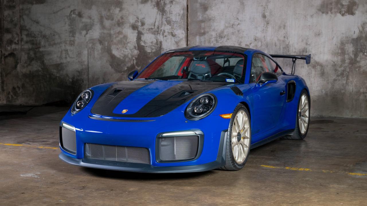 2019 Porsche 911 GT2 RS Weissach Package