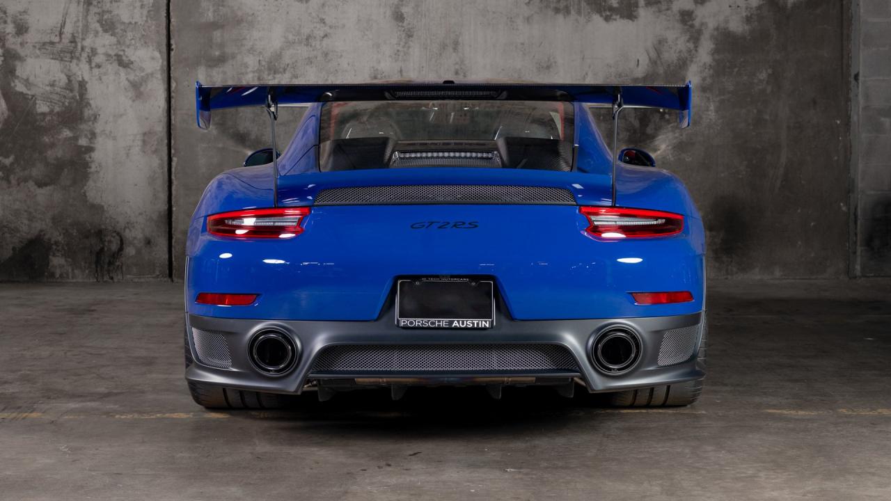 2019 Porsche 911 GT2 RS Weissach Package