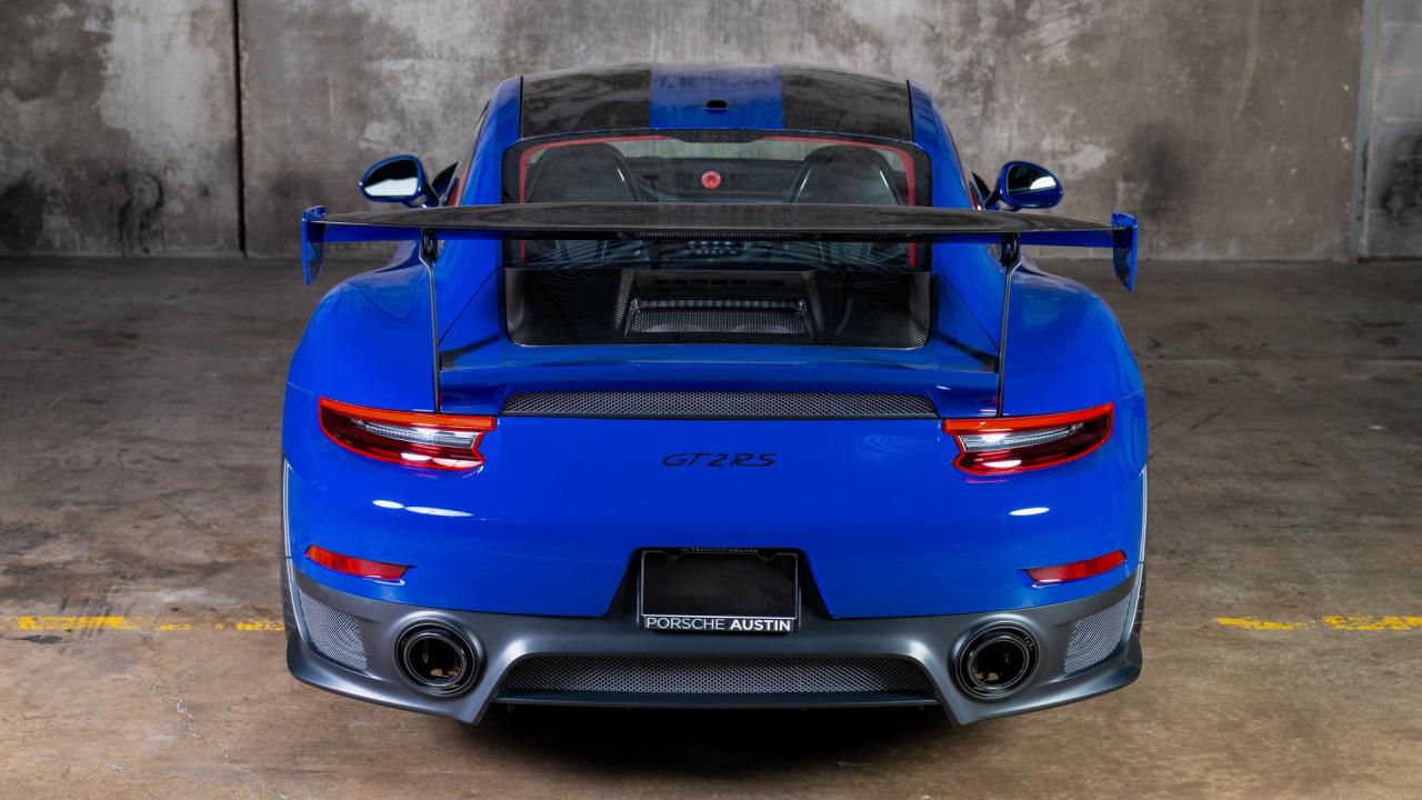 2019 Porsche 911 GT2 RS Weissach Package