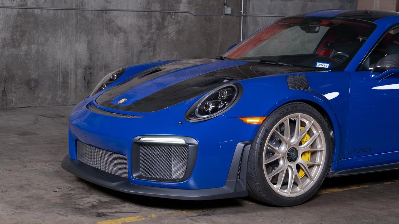 2019 Porsche 911 GT2 RS Weissach Package