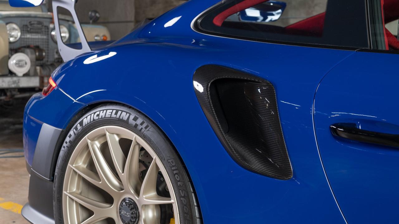 2019 Porsche 911 GT2 RS Weissach Package