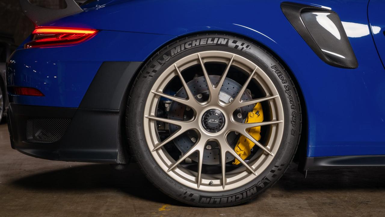2019 Porsche 911 GT2 RS Weissach Package