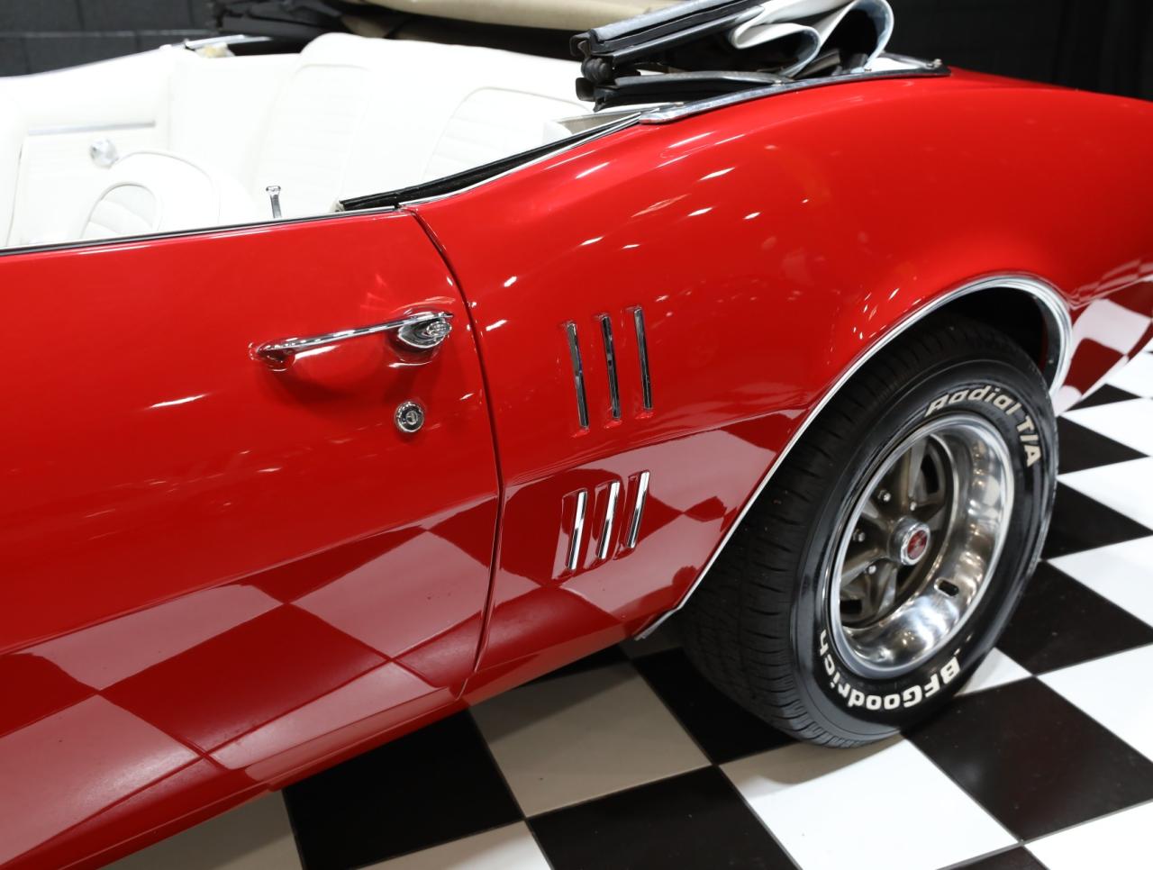 1968 Pontiac Firebird