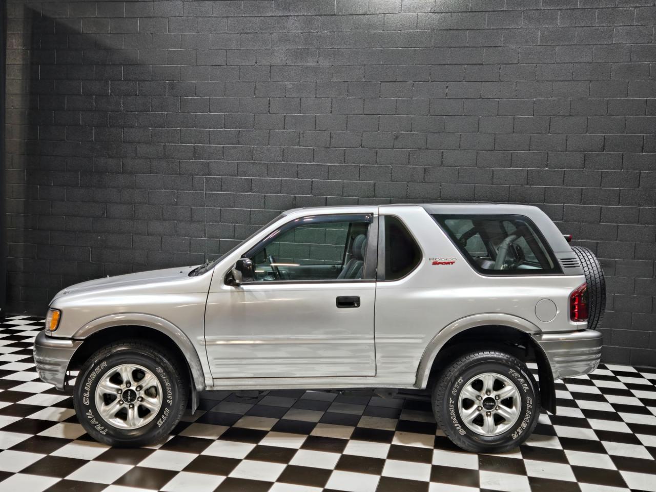 2002 Isuzu Rodeo Sport