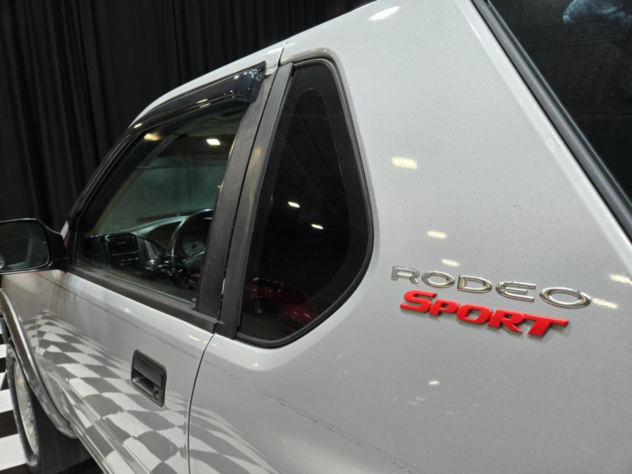 2002 Isuzu Rodeo Sport
