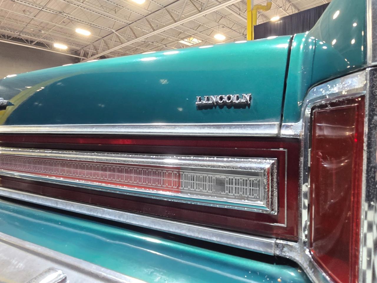 1975 Lincoln Continental