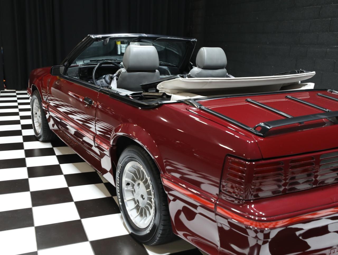 1987 Ford Mustang