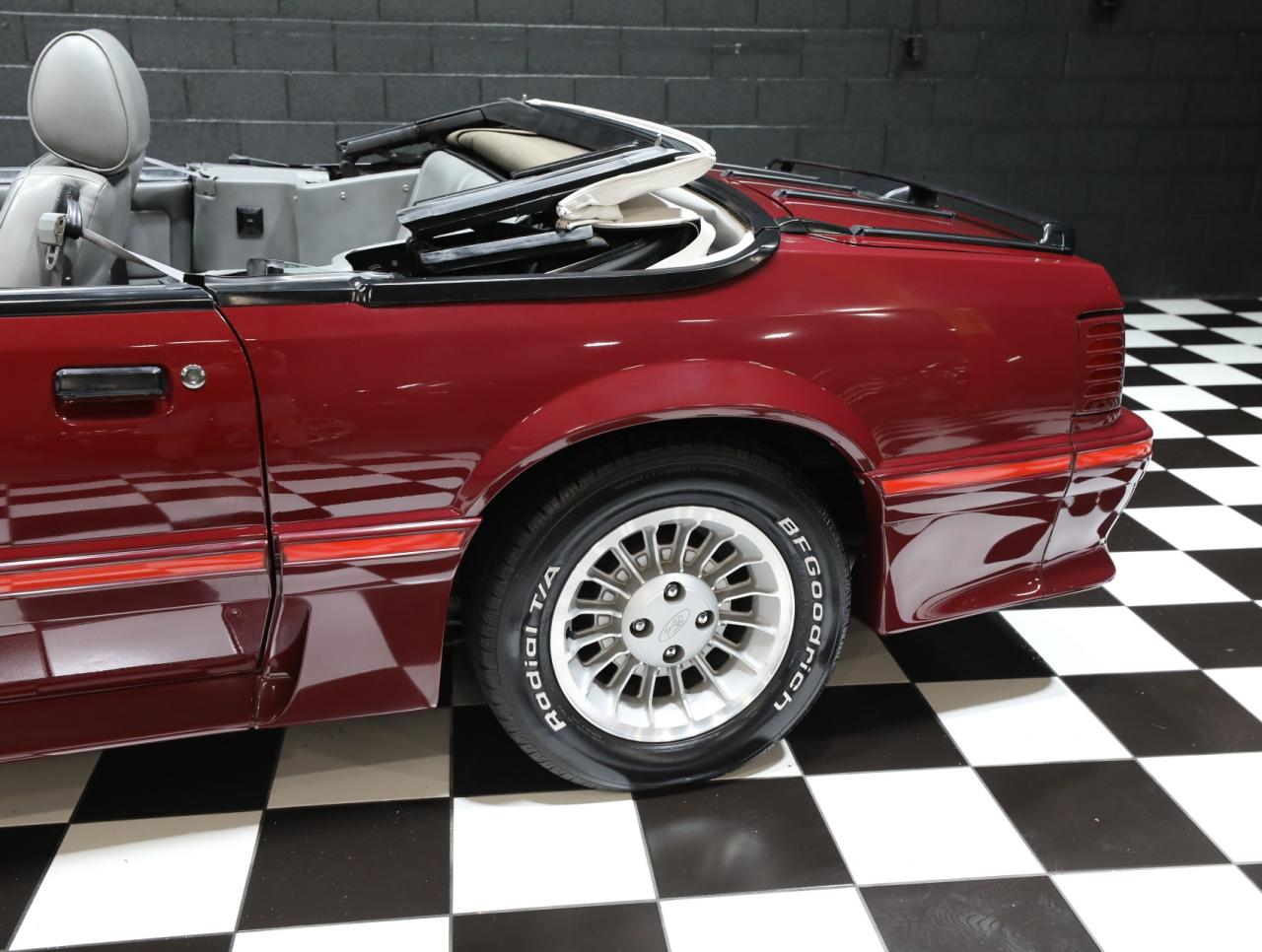 1987 Ford Mustang