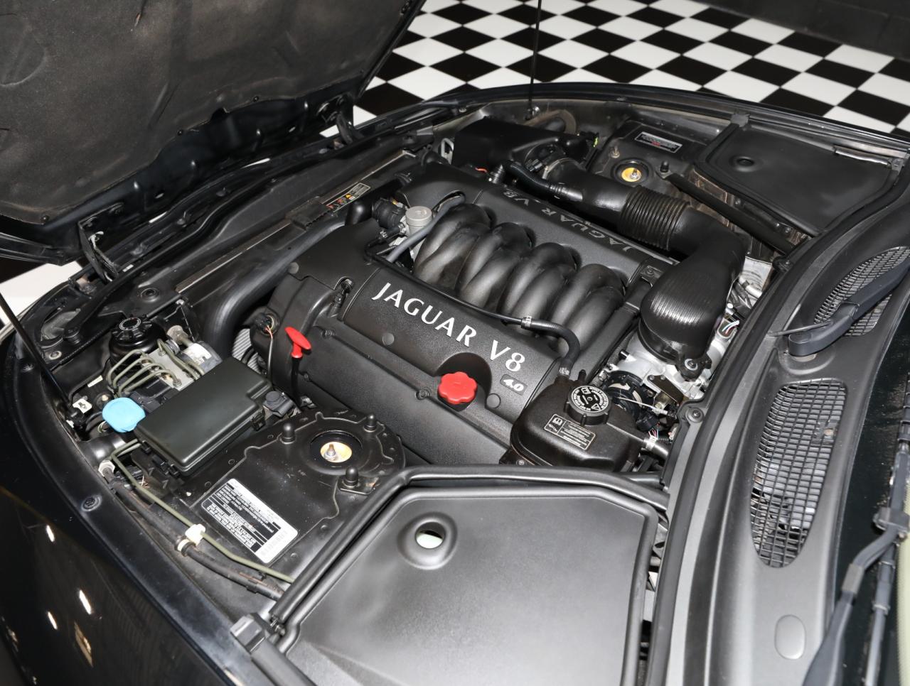 2000 Jaguar XK-Series