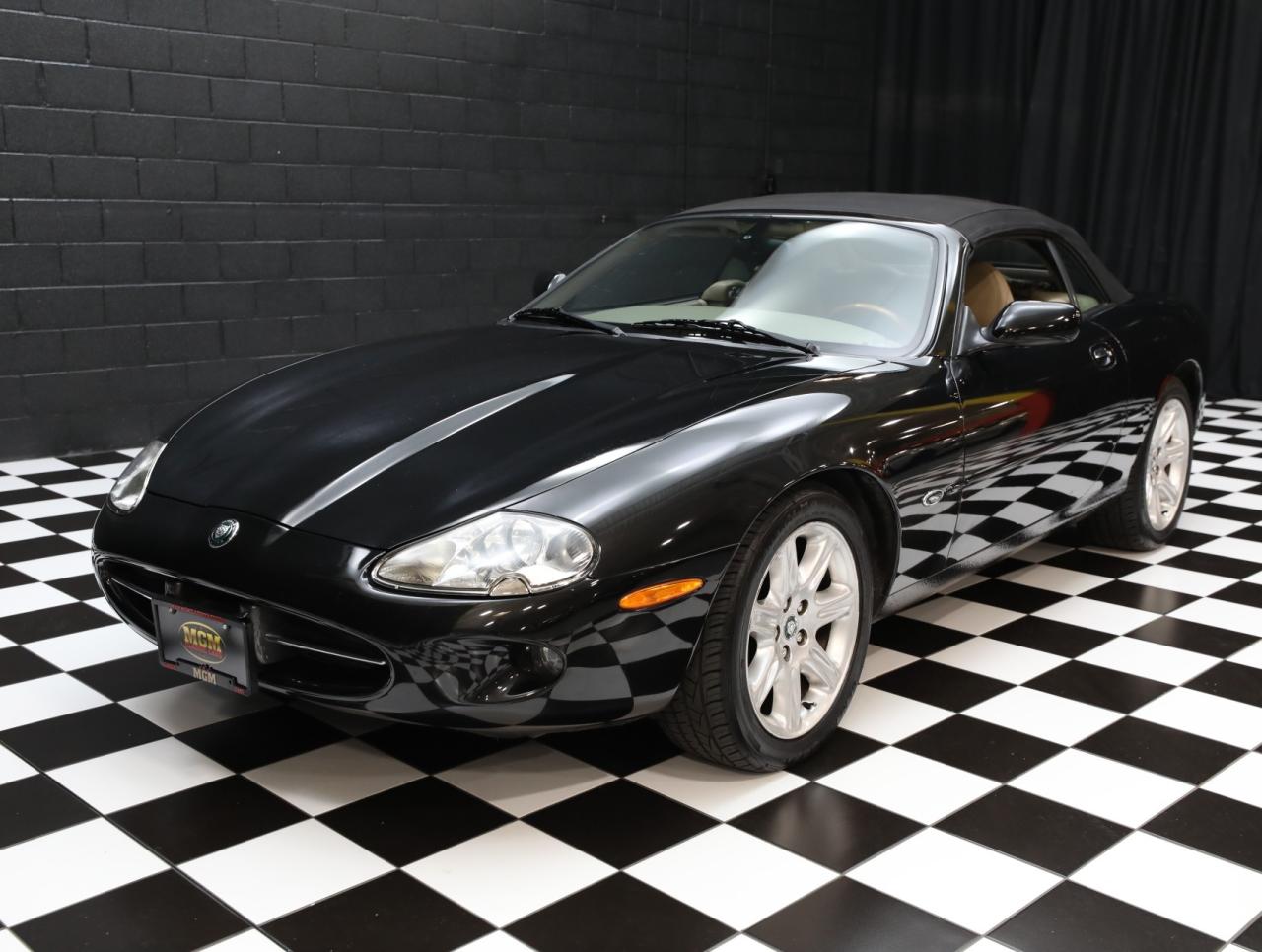 2000 Jaguar XK-Series