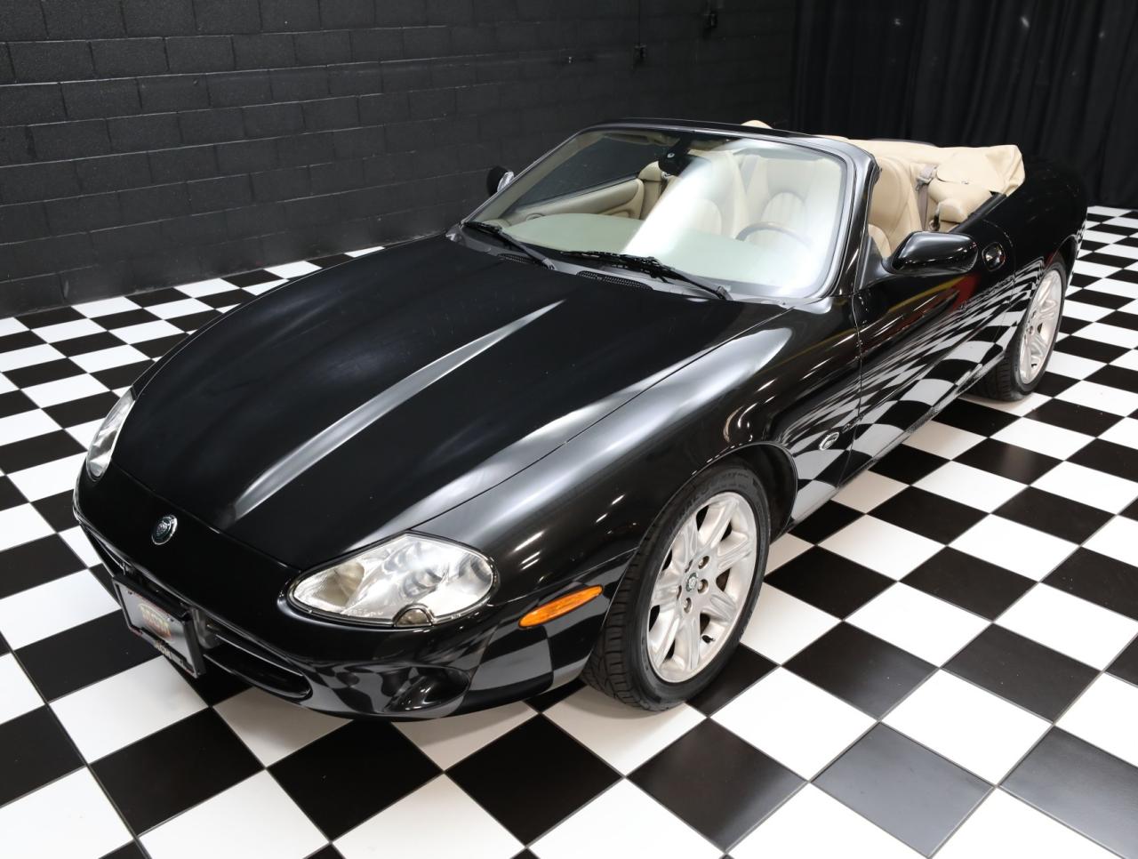 2000 Jaguar XK-Series