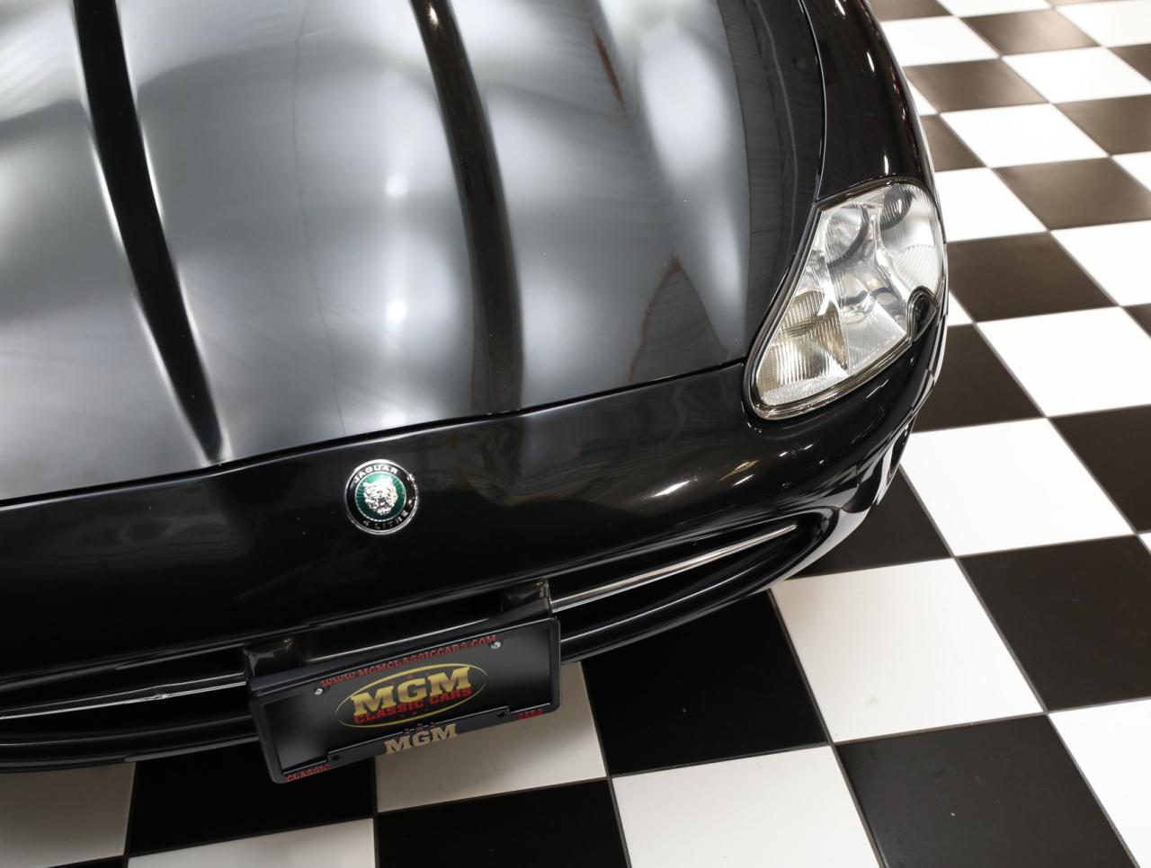 2000 Jaguar XK-Series