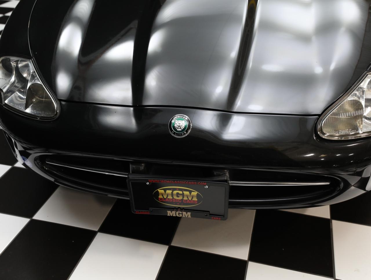2000 Jaguar XK-Series