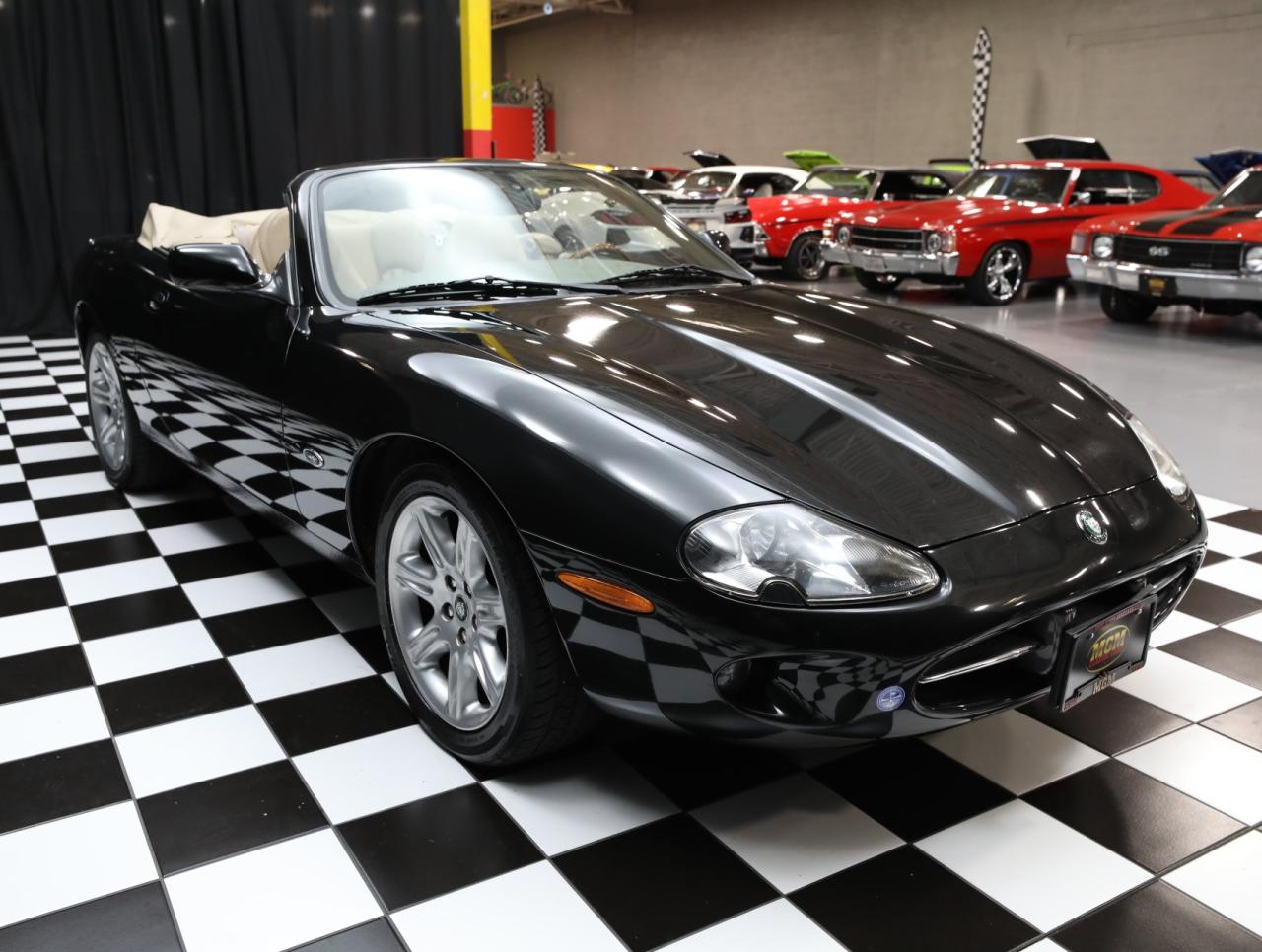 2000 Jaguar XK-Series