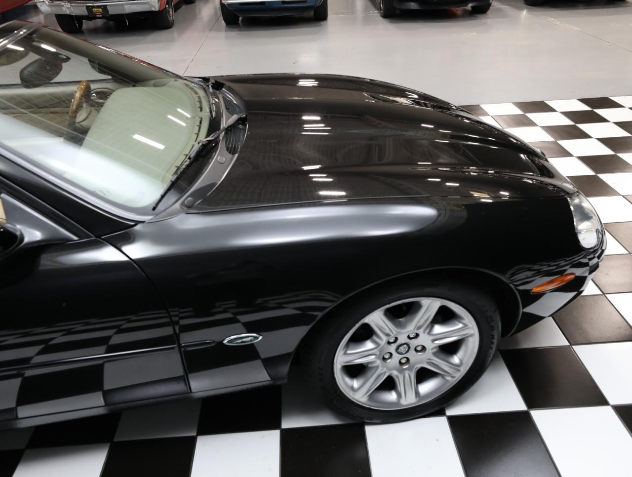 2000 Jaguar XK-Series