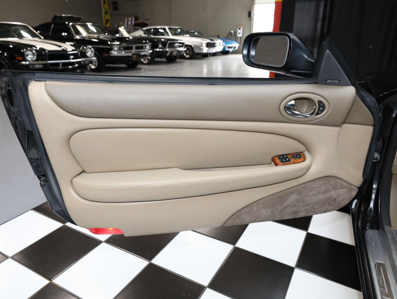 2000 Jaguar XK-Series