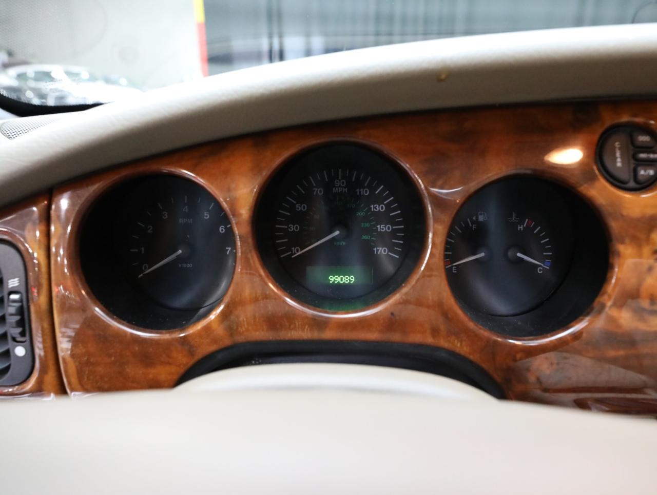 2000 Jaguar XK-Series