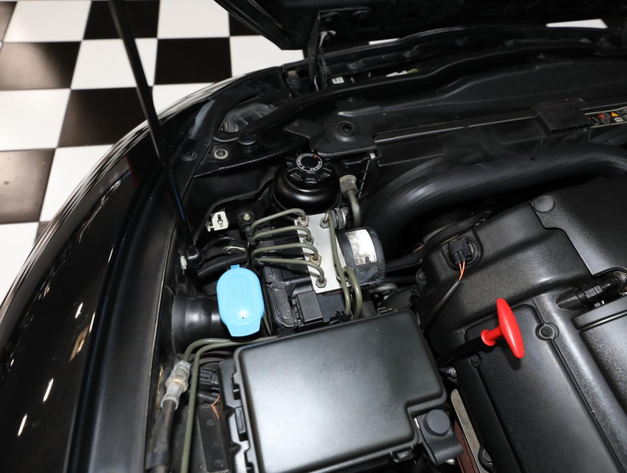 2000 Jaguar XK-Series