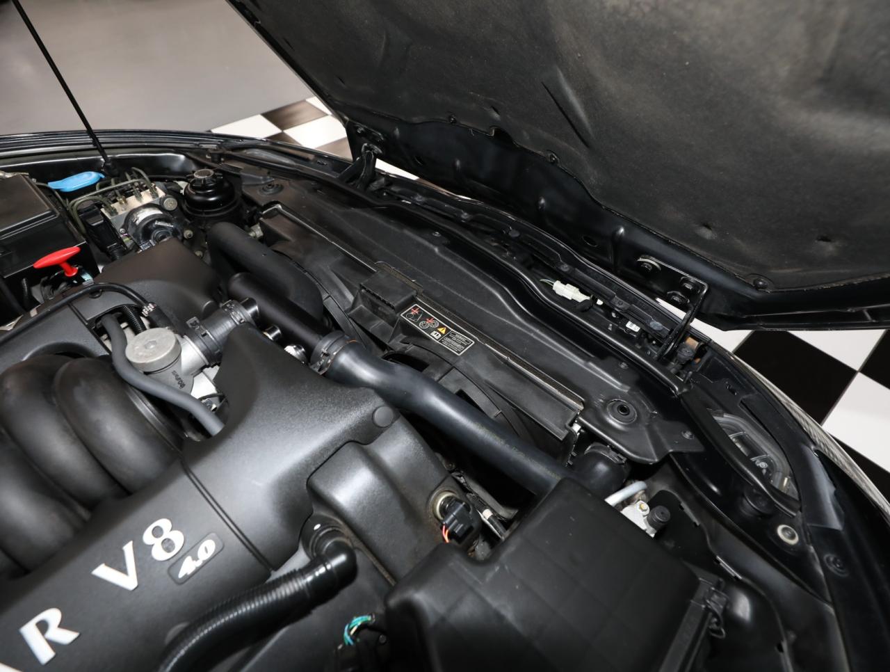 2000 Jaguar XK-Series