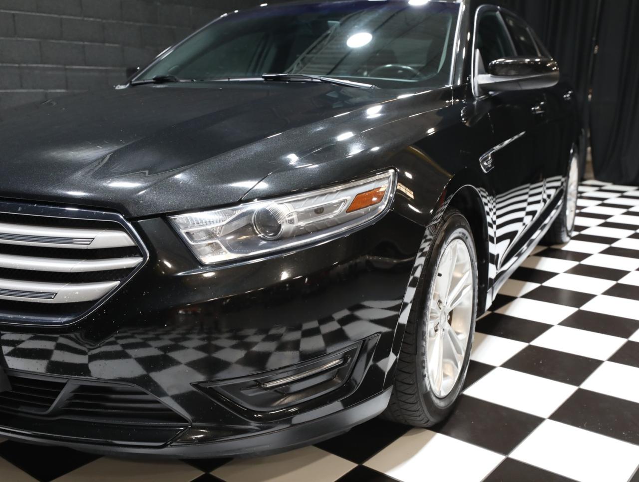 2013 Ford Taurus