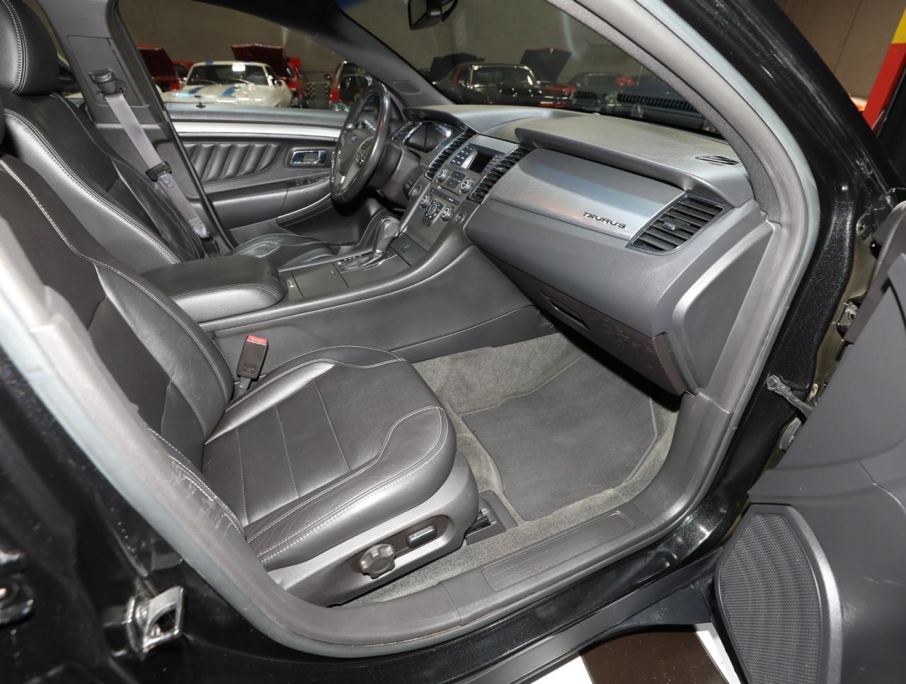 2013 Ford Taurus