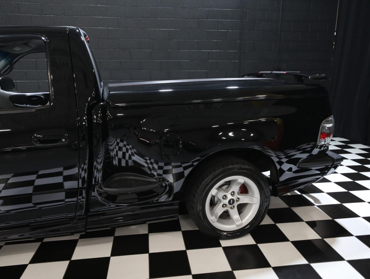 2000 Ford F-150 SVT Lightning