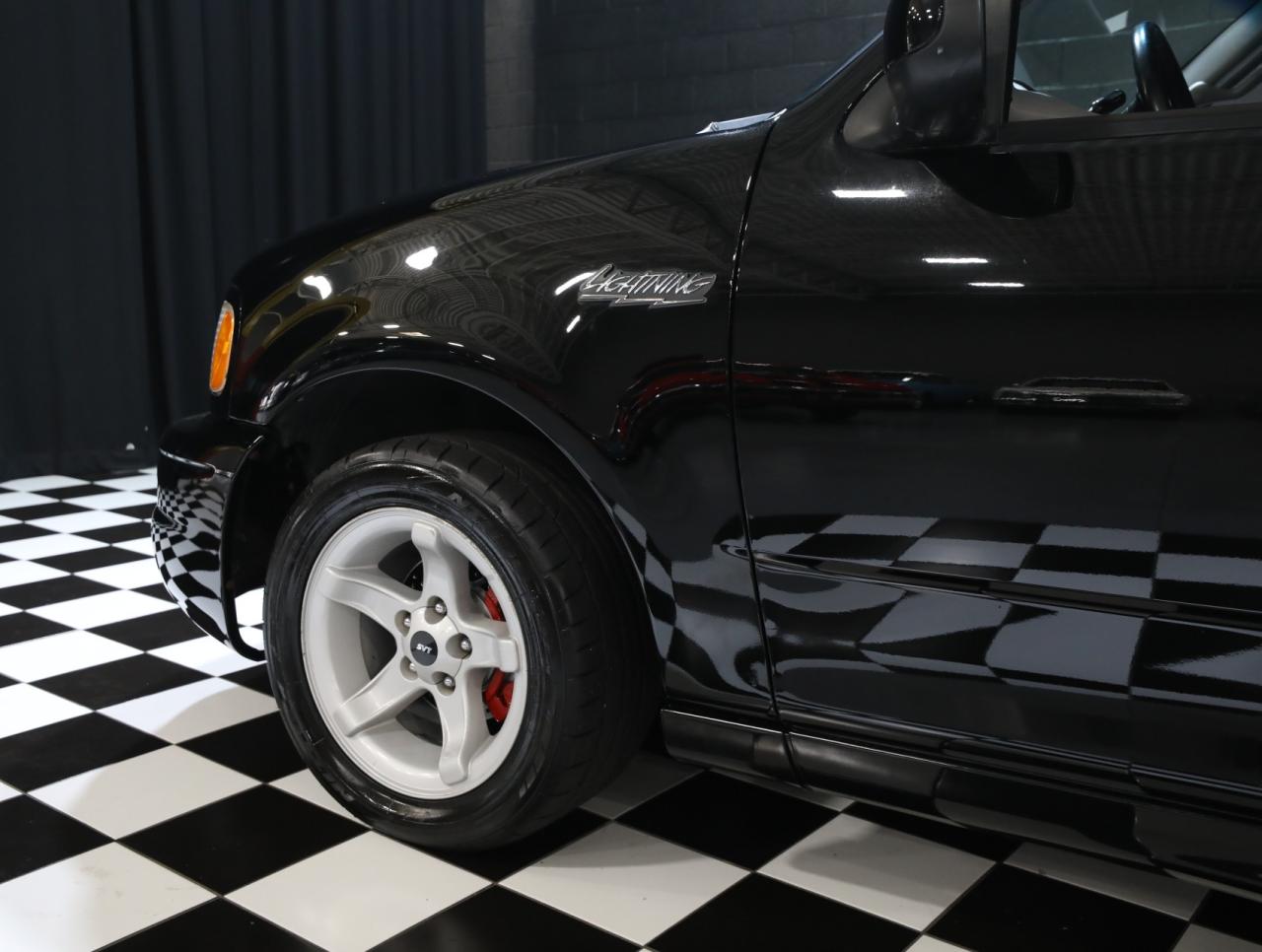 2000 Ford F-150 SVT Lightning
