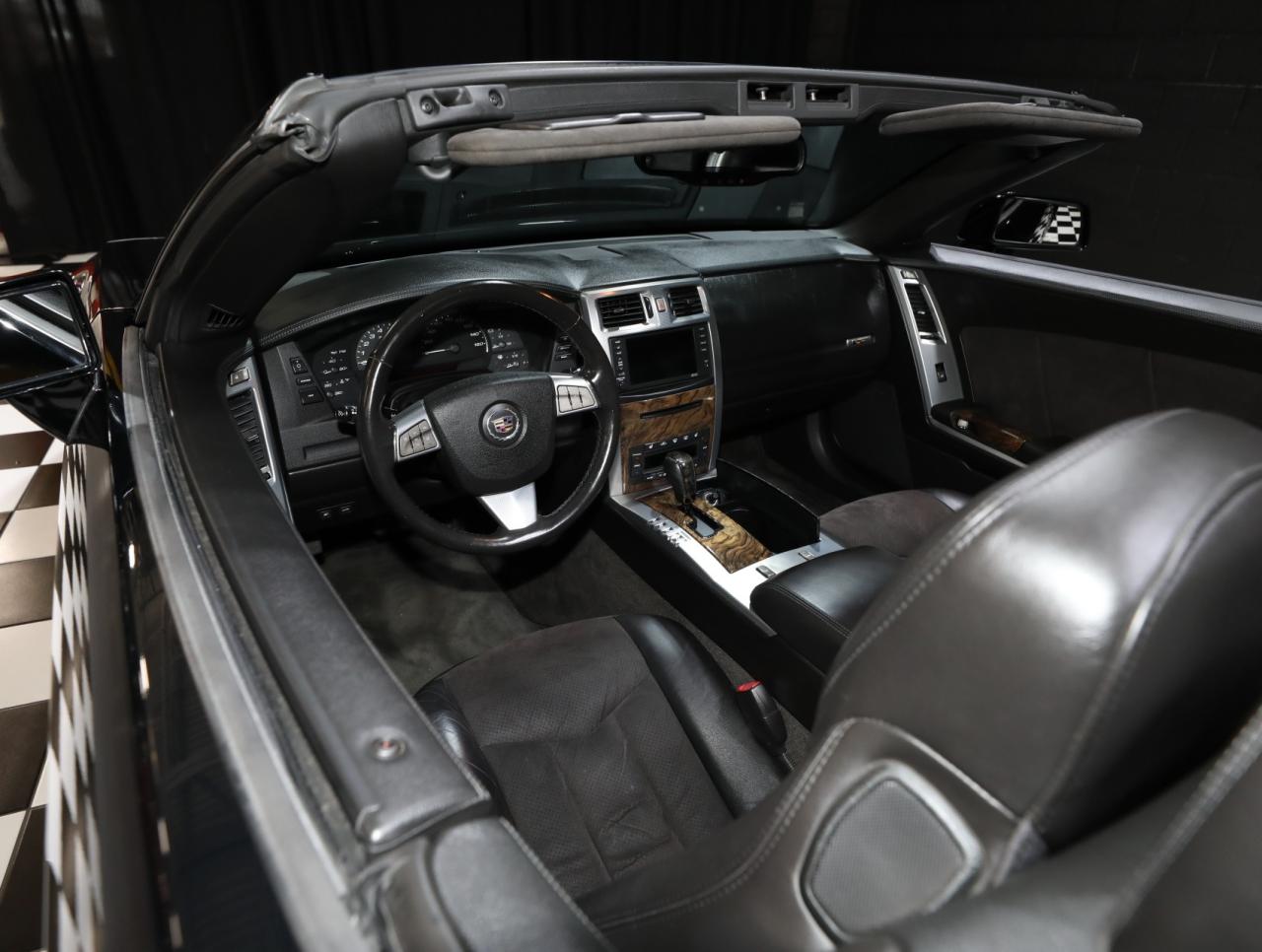 2009 Cadillac XLR-V