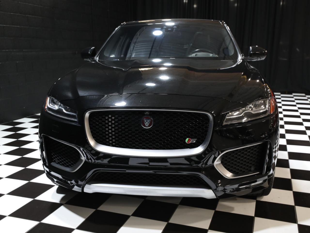 2017 Jaguar F-PACE