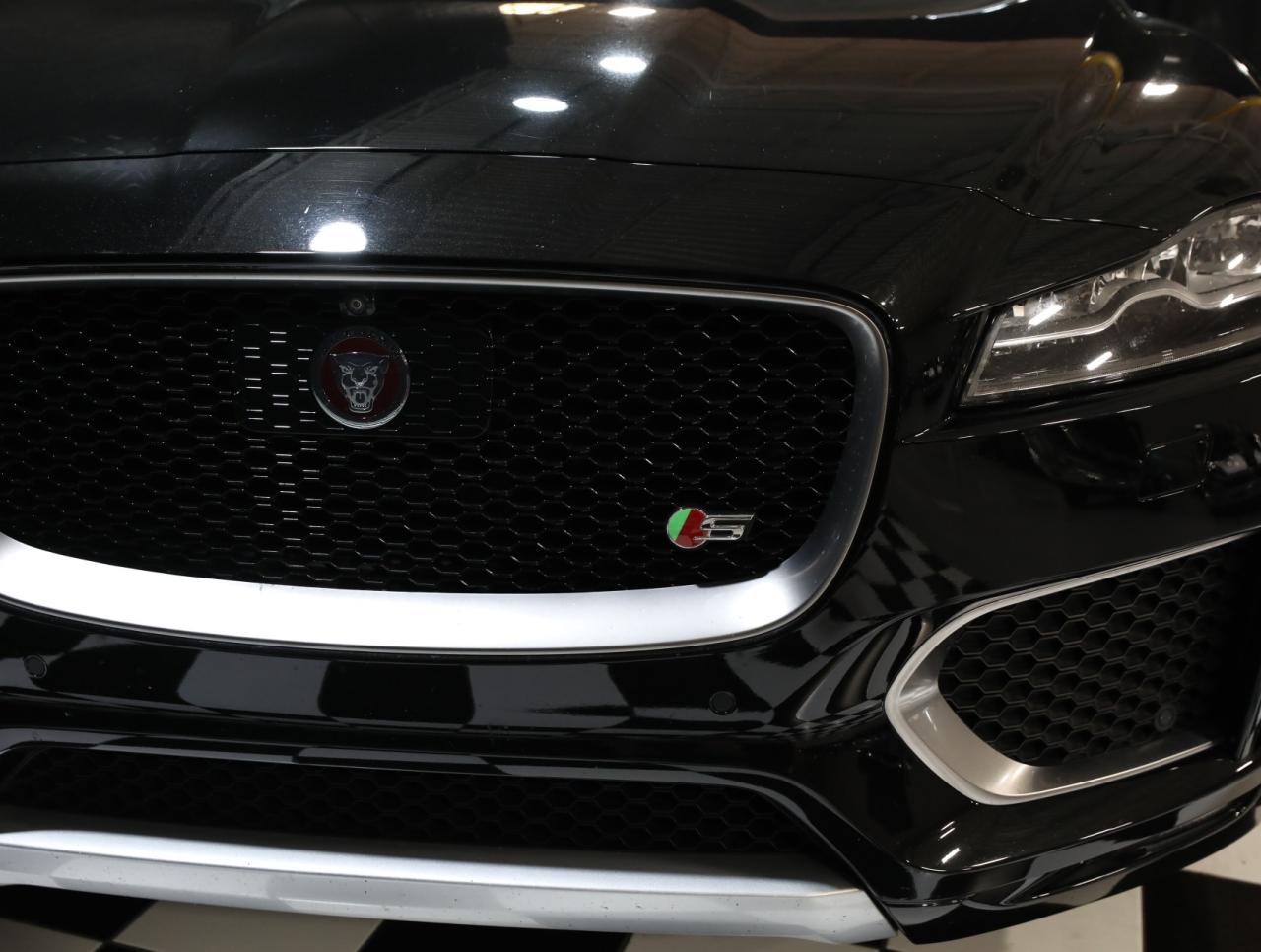 2017 Jaguar F-PACE