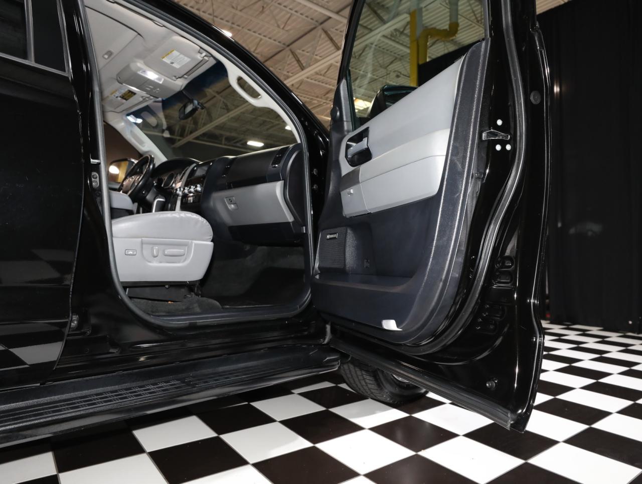 2016 Toyota Sequoia