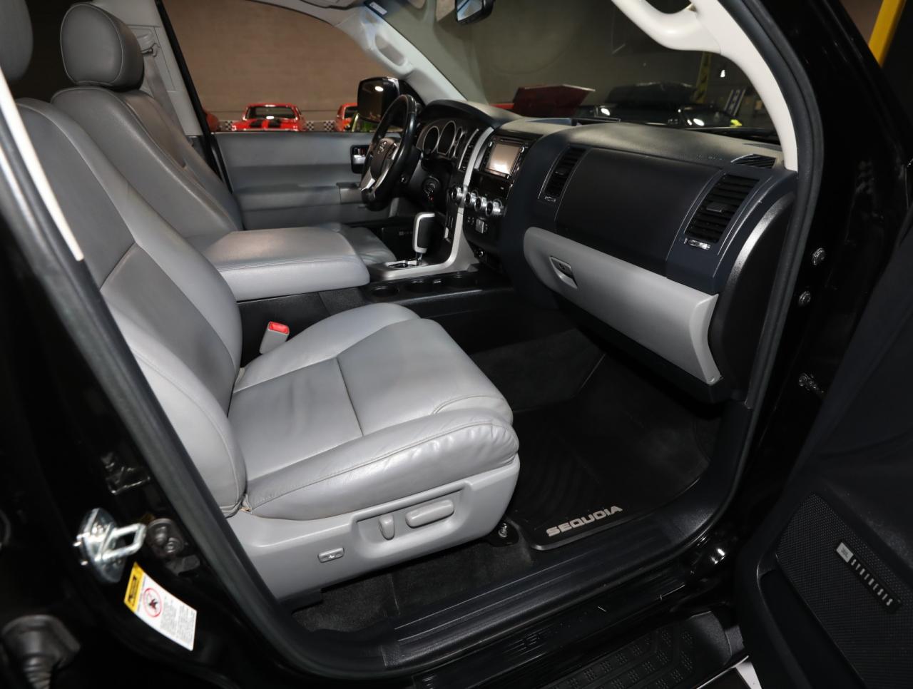 2016 Toyota Sequoia