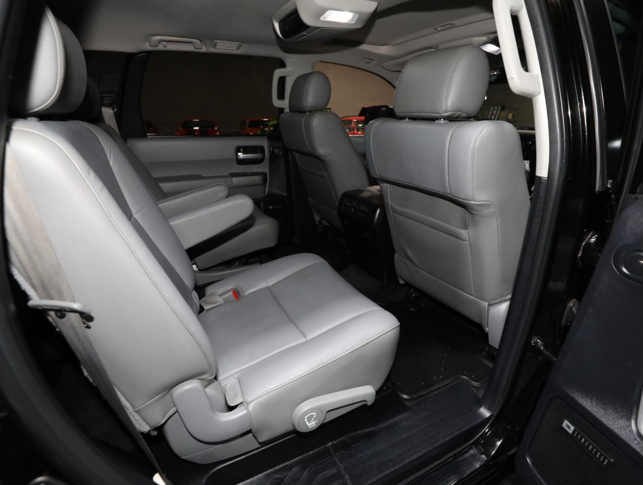 2016 Toyota Sequoia