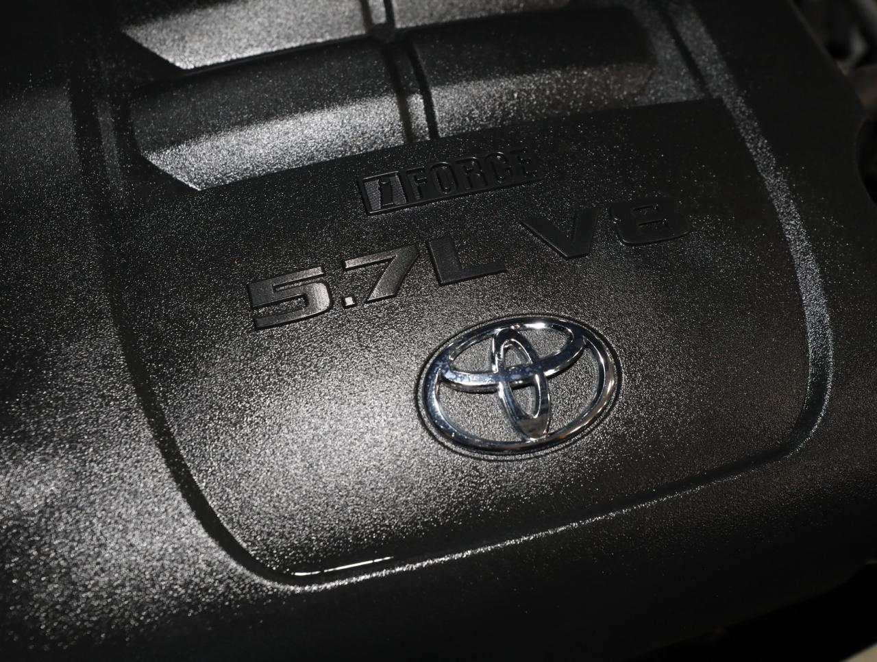 2016 Toyota Sequoia