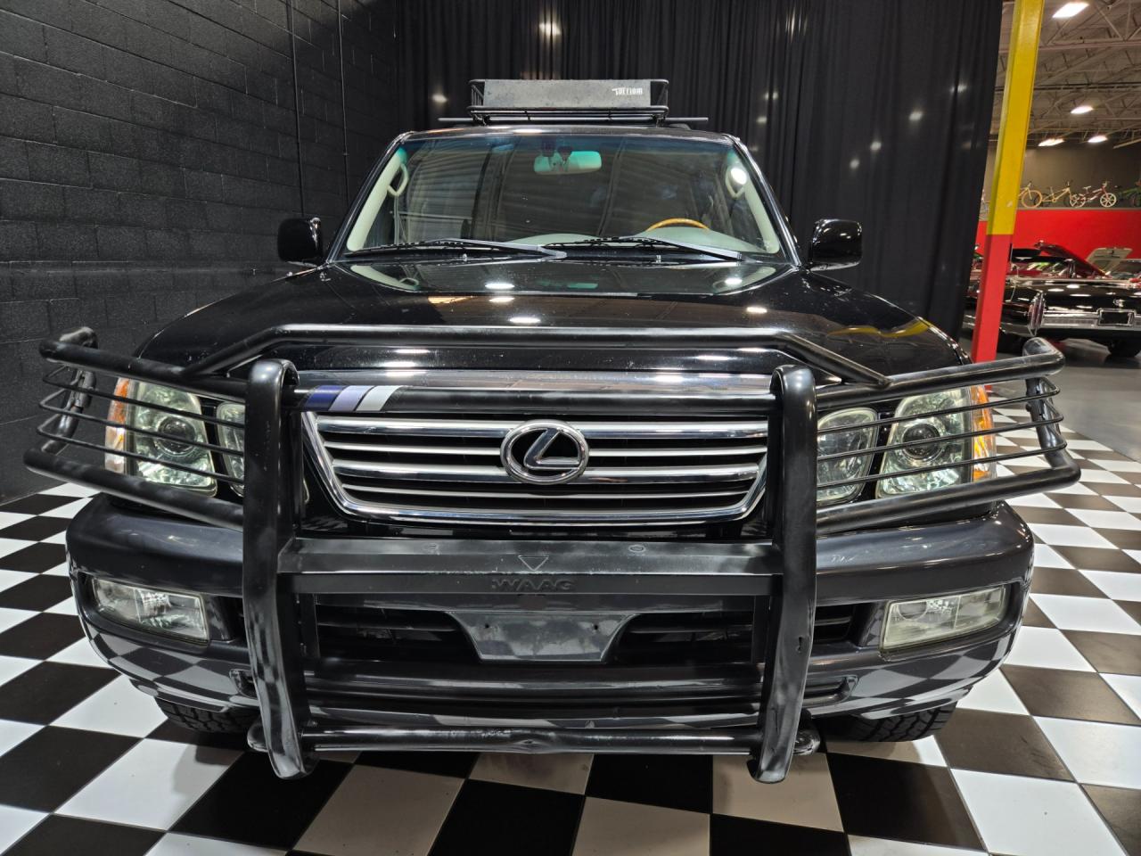 2004 Lexus LX 470