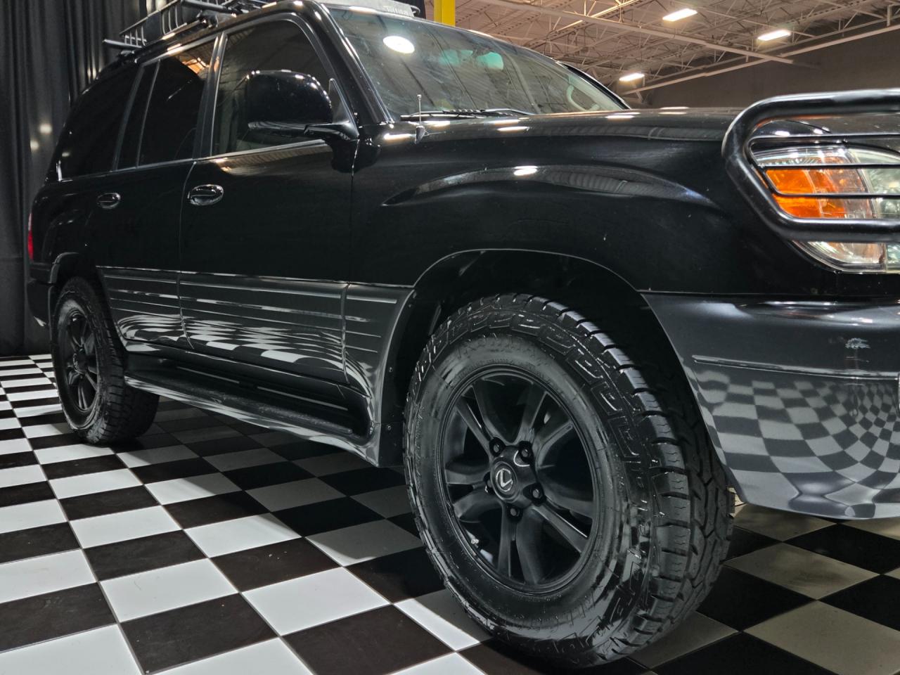 2004 Lexus LX 470