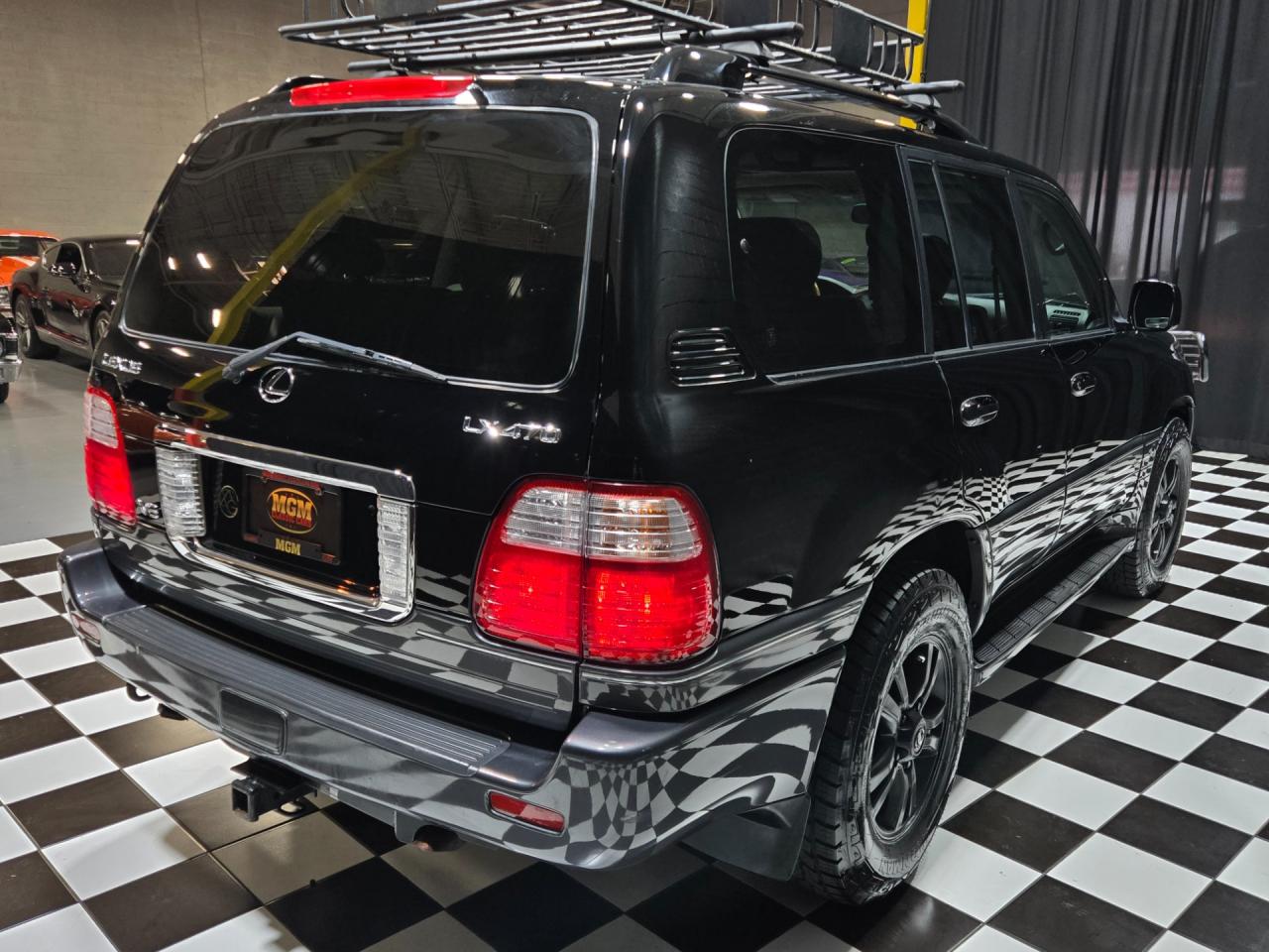 2004 Lexus LX 470