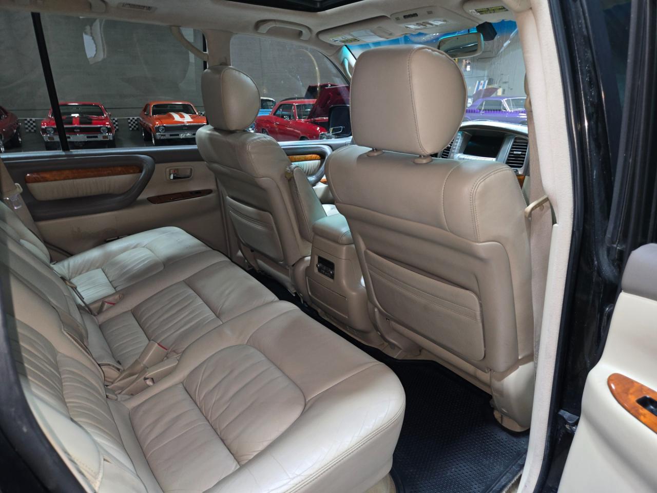 2004 Lexus LX 470
