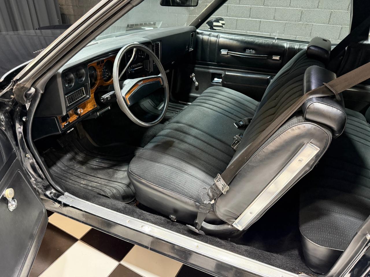 1977 Chevrolet Monte Carlo