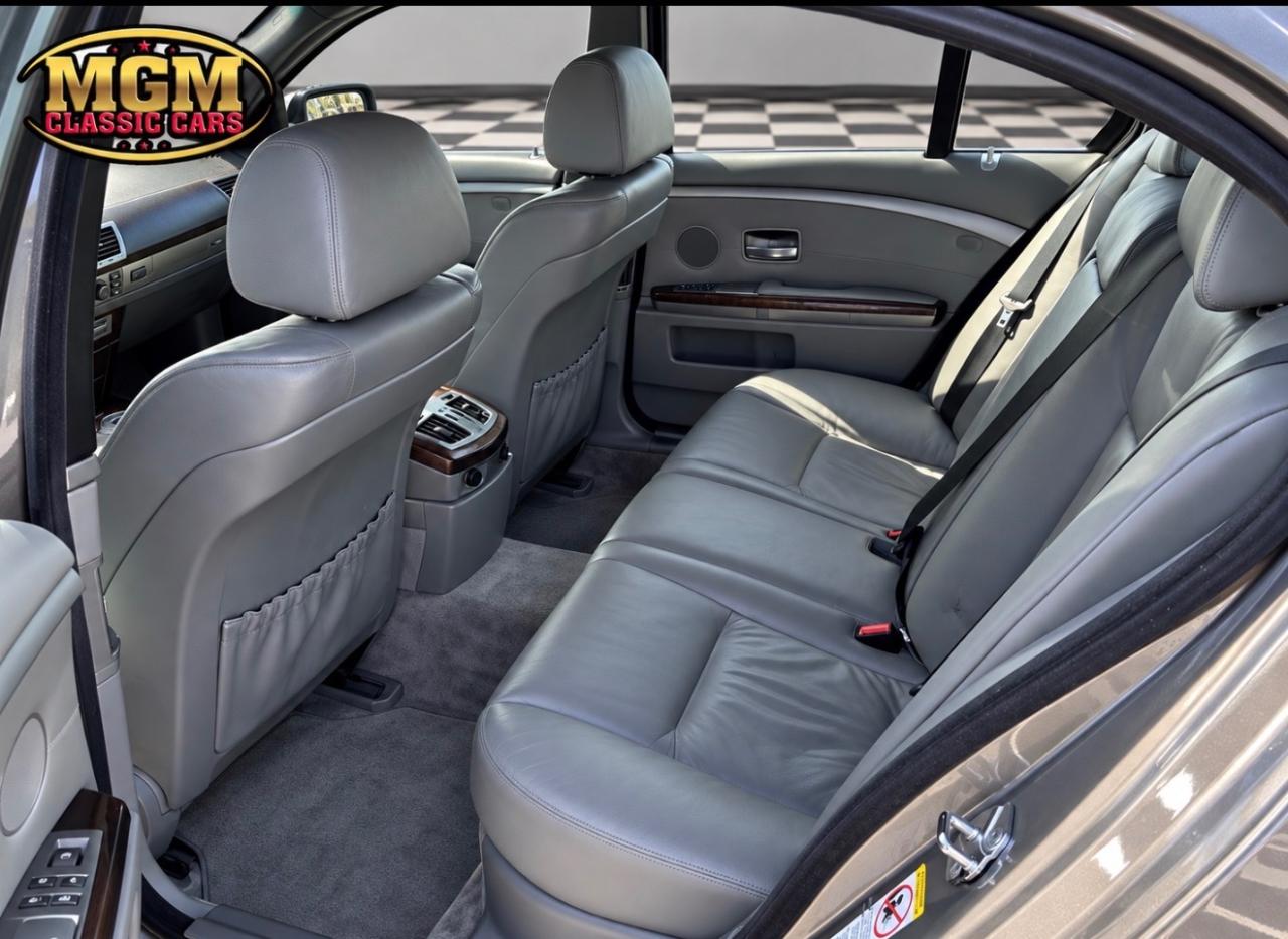 2004 BMW 7 Series