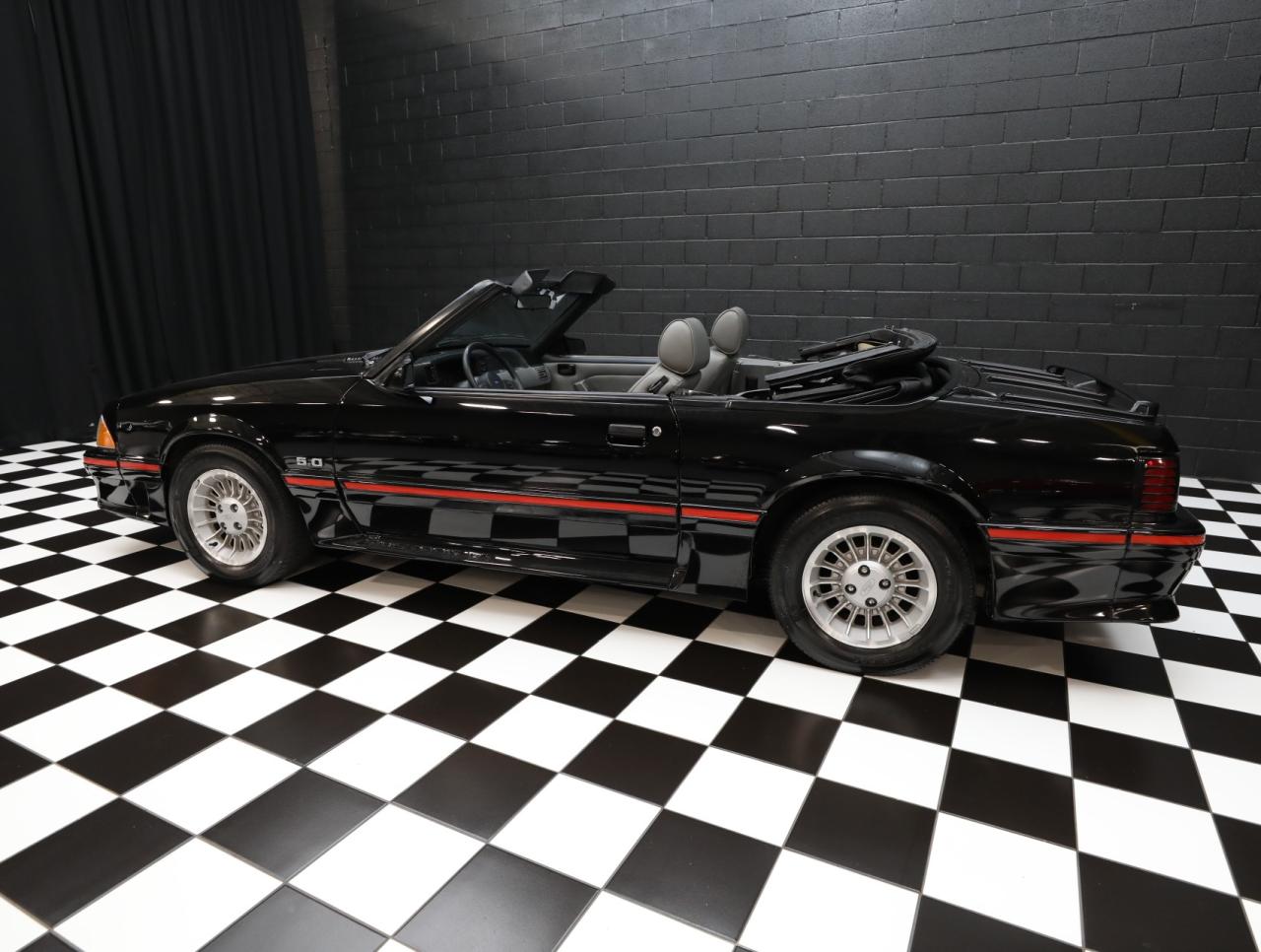 1987 Ford Mustang