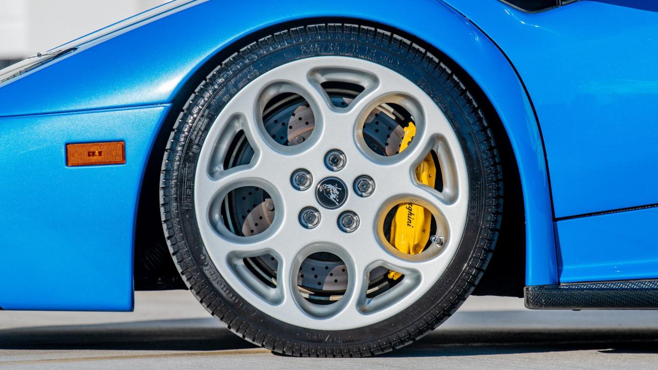 2001 Lamborghini Diablo VT 6.0 Coupe
