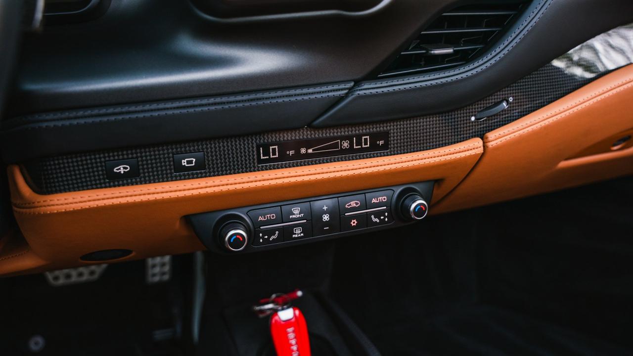 2021 Ferrari F8 Spider