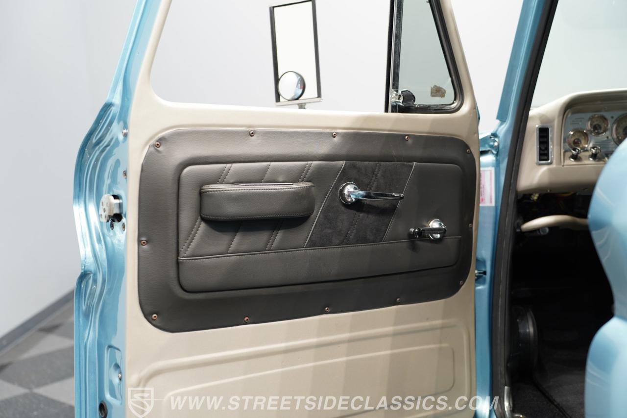 1964 Chevrolet C30 Dually